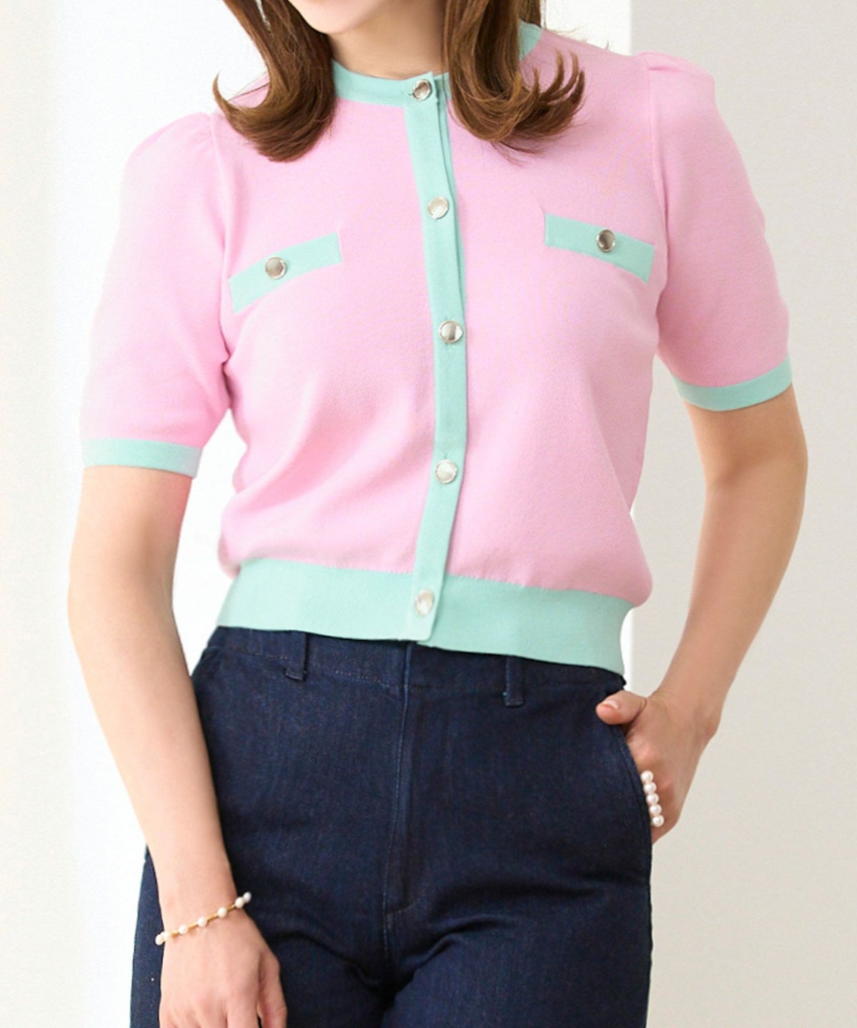 ニットカーディガンレディースピンク白黒春夏かわいい洗濯可大人配色きれいめ上品ジョイントスペース