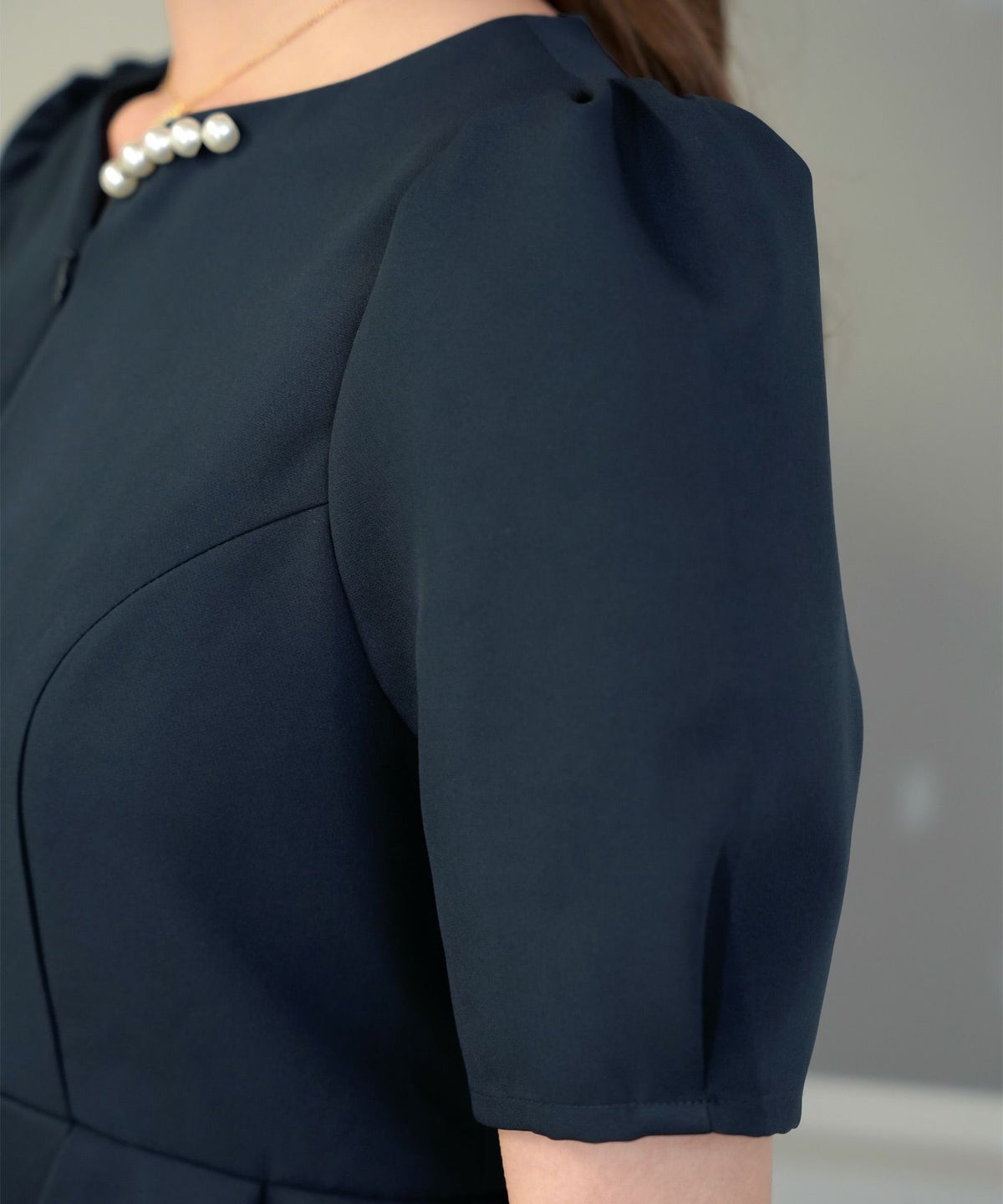 レディース/ワンピース/タイト/ペプラム/フロントファスナー/ハートネック/半袖/タック/スリット/シルエット/入卒園/授業参観/お宮参り/オケージョン/キレイ/綺麗/夏/春/体型カバー/ペプラム/ウエストゴム/上品/エレガント/フェミニン/20代/30代/40代/ママ/母/