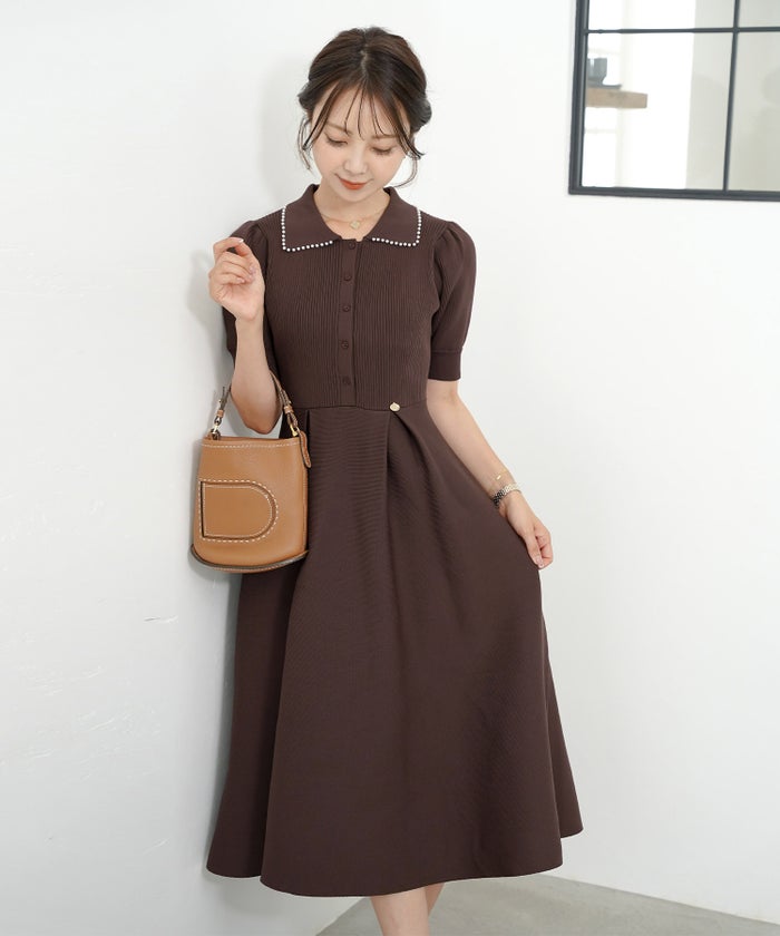 レディース ワンピース ニットワンピース ニット 襟 パール パールトリム リブ編み ロング ミモレ フレアシルエット タック 前あき ブルーグレー ラベンダー ピンクベージュ ネイビー 上品 エレガント フェミニン 大人 ヒット リニューアル 半袖 新色 ブラウン ミント 春 夏 SS