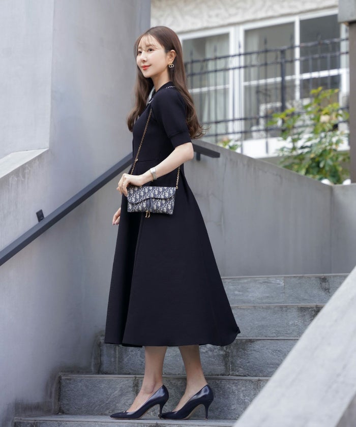 レディース/ワンピース/ニットワンピース/ニット/襟/パール/パールトリム/リブ編み/ロング/ミモレ/フレアシルエット/タック/前あき/ブルーグレー/ラベンダー/ピンクベージュ/ネイビー/上品/エレガント/フェミニン/大人/ヒット/リニューアル/半袖/新色/ブラウン