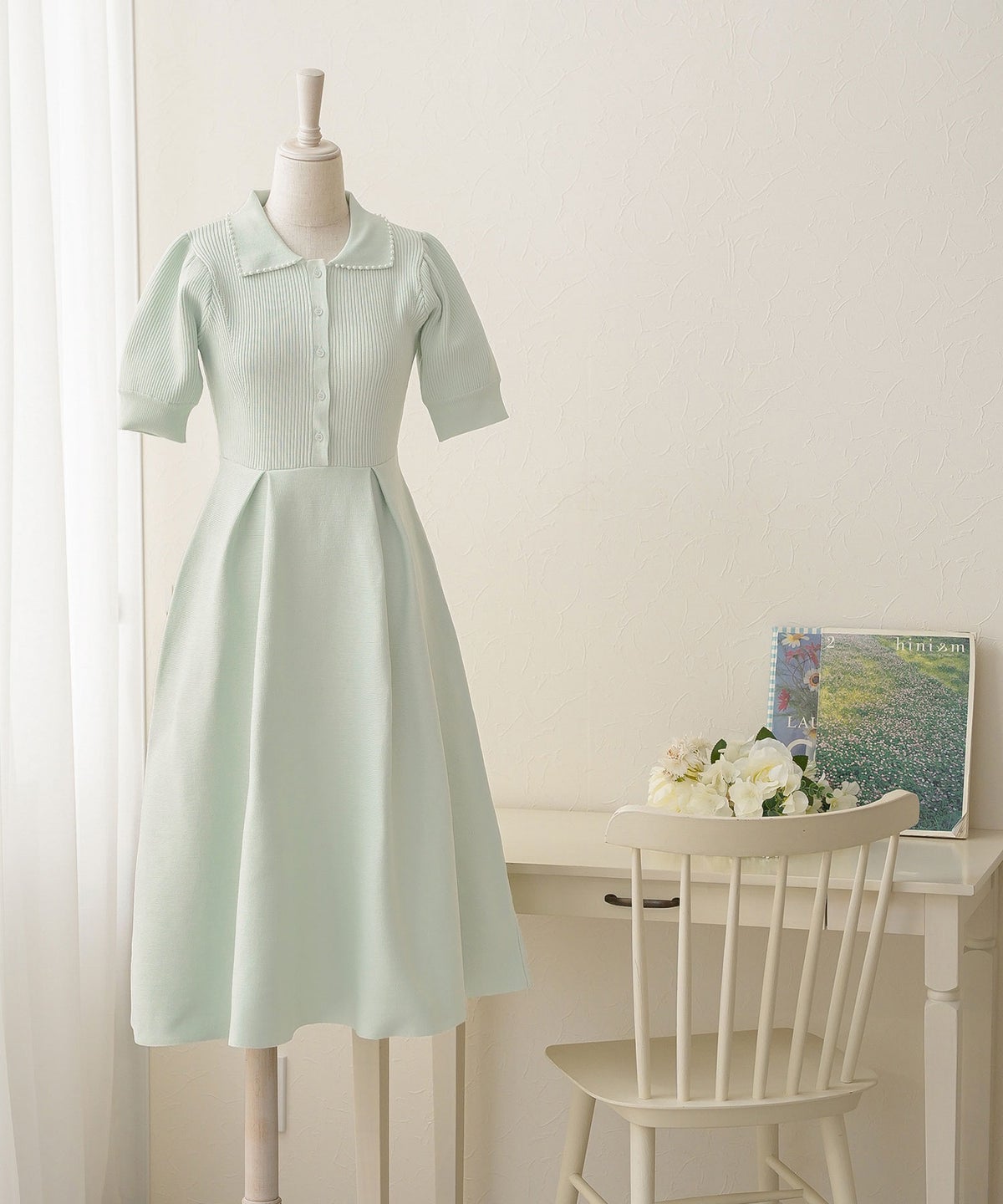 レディース ワンピース ニットワンピース ニット 襟 パール パールトリム リブ編み ロング ミモレ フレアシルエット タック 前あき ブルーグレー ラベンダー ピンクベージュ ネイビー 上品 エレガント フェミニン 大人 ヒット リニューアル 半袖 新色 ブラウン ミント 春 夏 SS