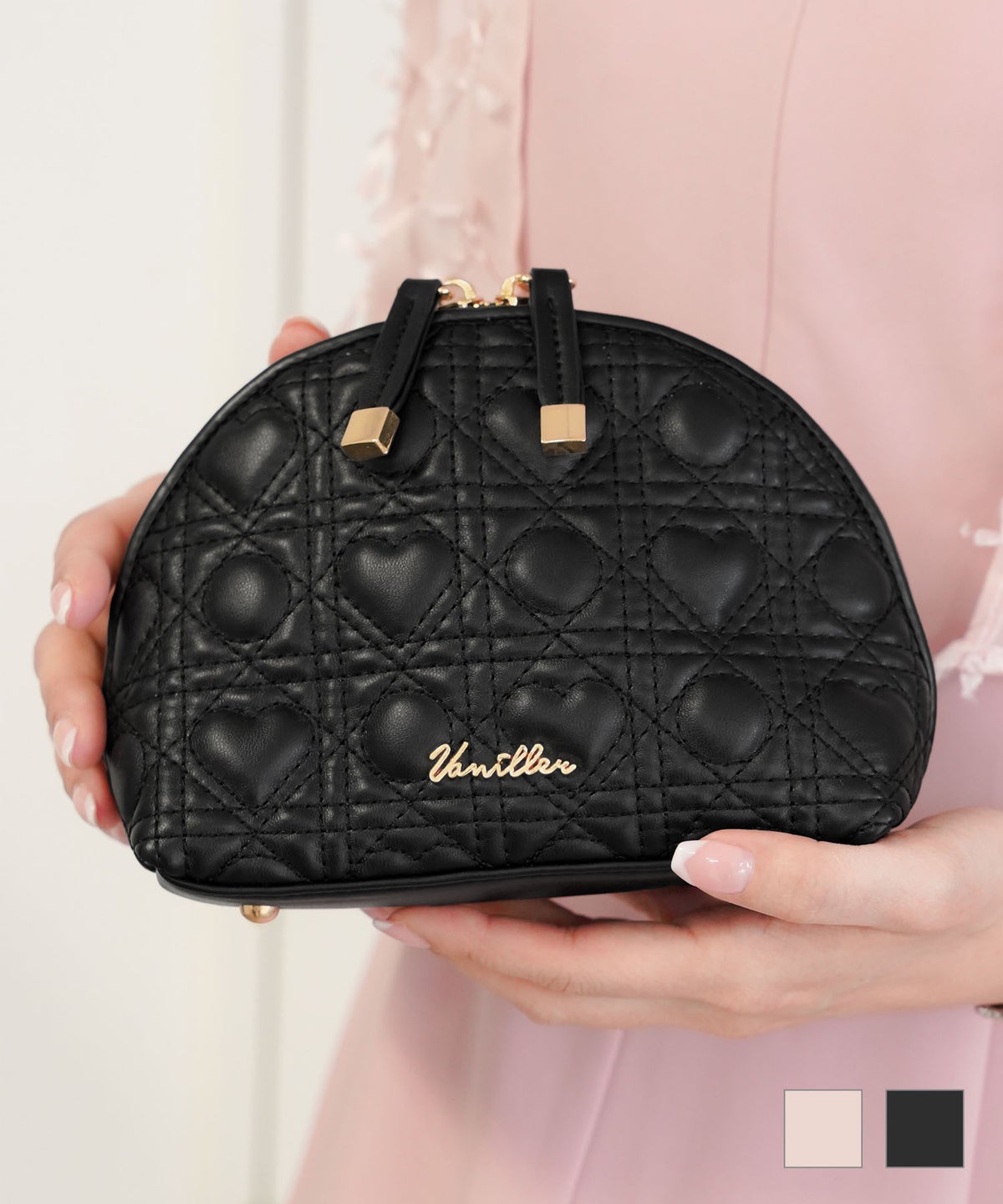 ポーチ 小物 キルティング ケース コスメ ハート ハートキルティング ヒット 人気 ピンク ストロベリーミルク ブラック 収納 化粧品 サニタリー エレガント フェミニン 可愛い キュート 上品 シンプル オリジナル ハートキルティング ハーフムーン ポーチ le reve vaniller