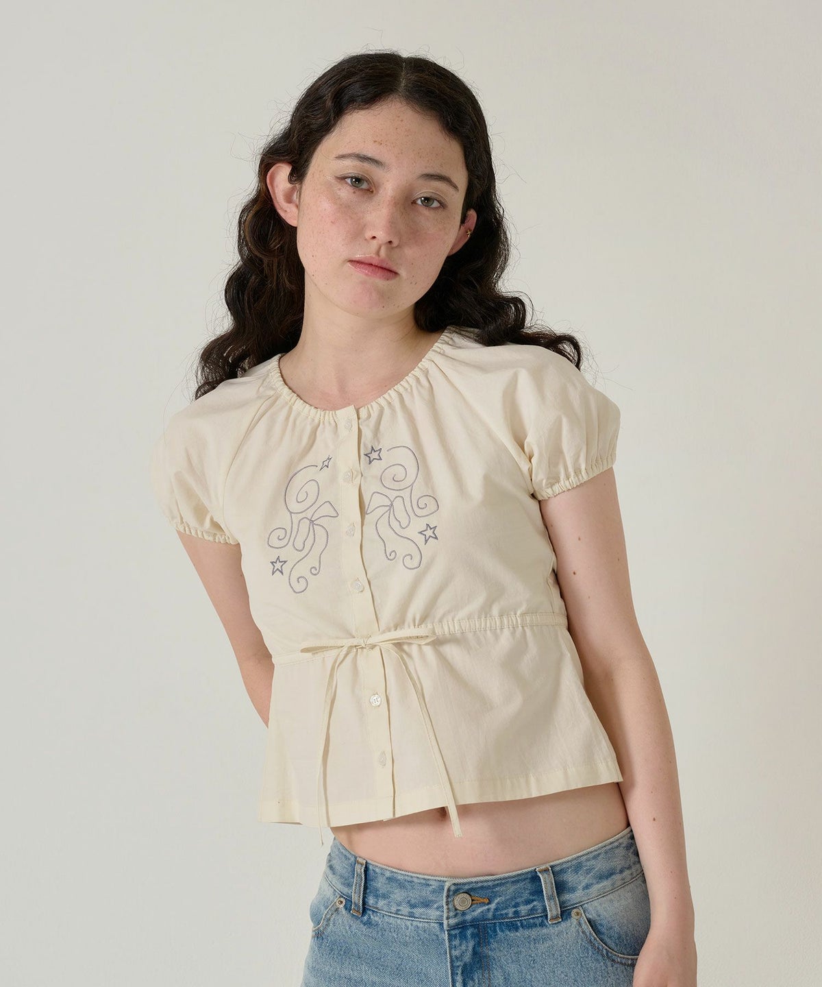 トップス/ブラウス/半袖/刺繍/クリーム