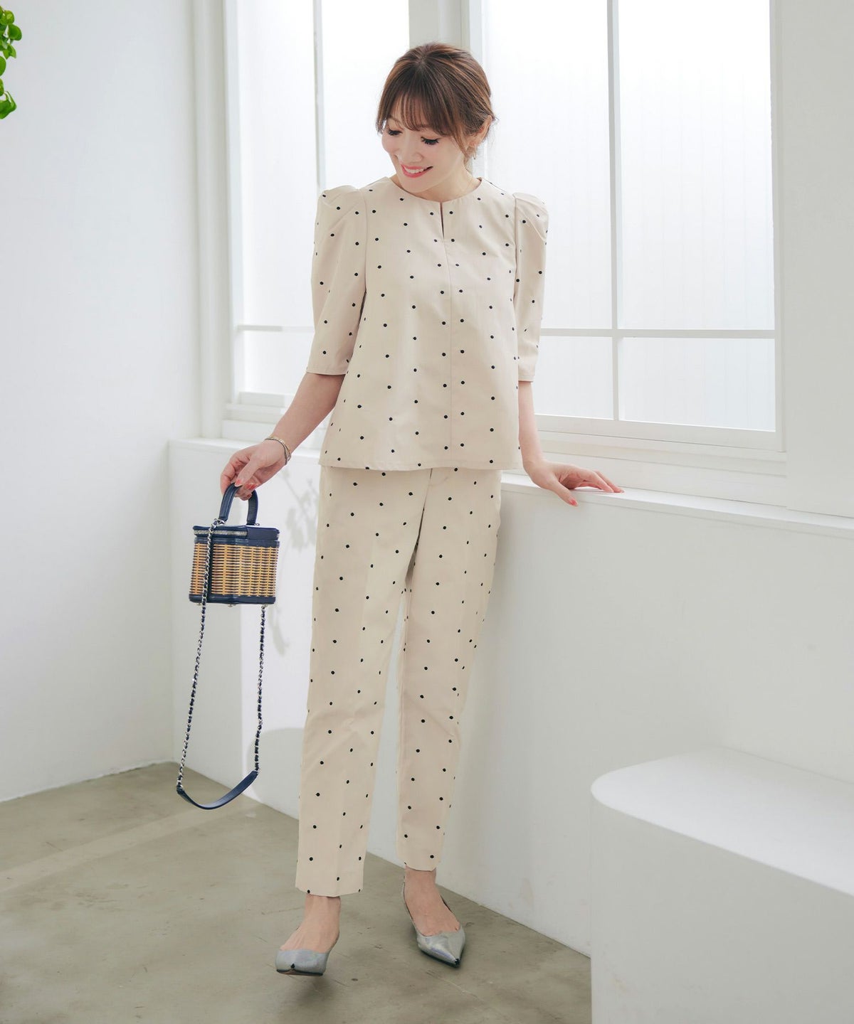 手洗い可セットアップ対応可水玉かわいい上品きれいめ大人カジュアルオフィスフォーマルフェミニン美脚ジョイントスペース