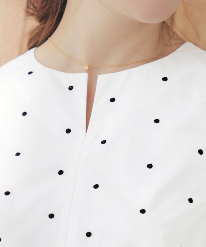 手洗い可セットアップ対応可水玉かわいい上品きれいめ大人カジュアルオフィスフォーマルフェミニンパフスリーブスリットジョイントスペース