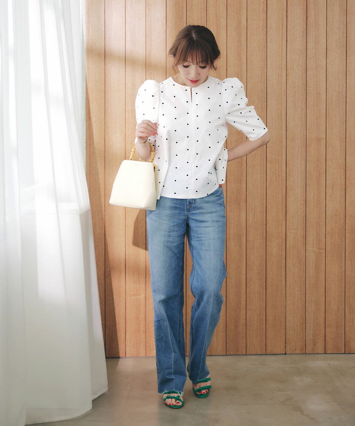 手洗い可セットアップ対応可水玉かわいい上品きれいめ大人カジュアルオフィスフォーマルフェミニンパフスリーブスリットジョイントスペース
