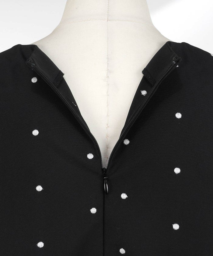 手洗い可セットアップ対応可水玉かわいい上品きれいめ大人カジュアルオフィスフォーマルフェミニンパフスリーブスリットジョイントスペース