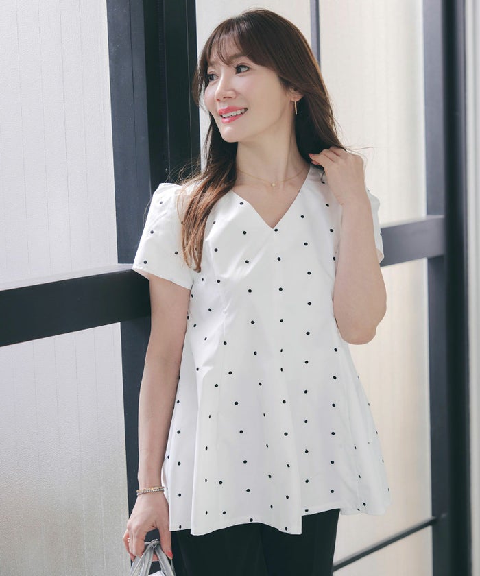 手洗い可 セットアップ対応可 水玉 かわいい 上品 きれいめ 大人カジュアル オフィス フォーマル フェミニン 体型カバー Vネック ジョイントスペース