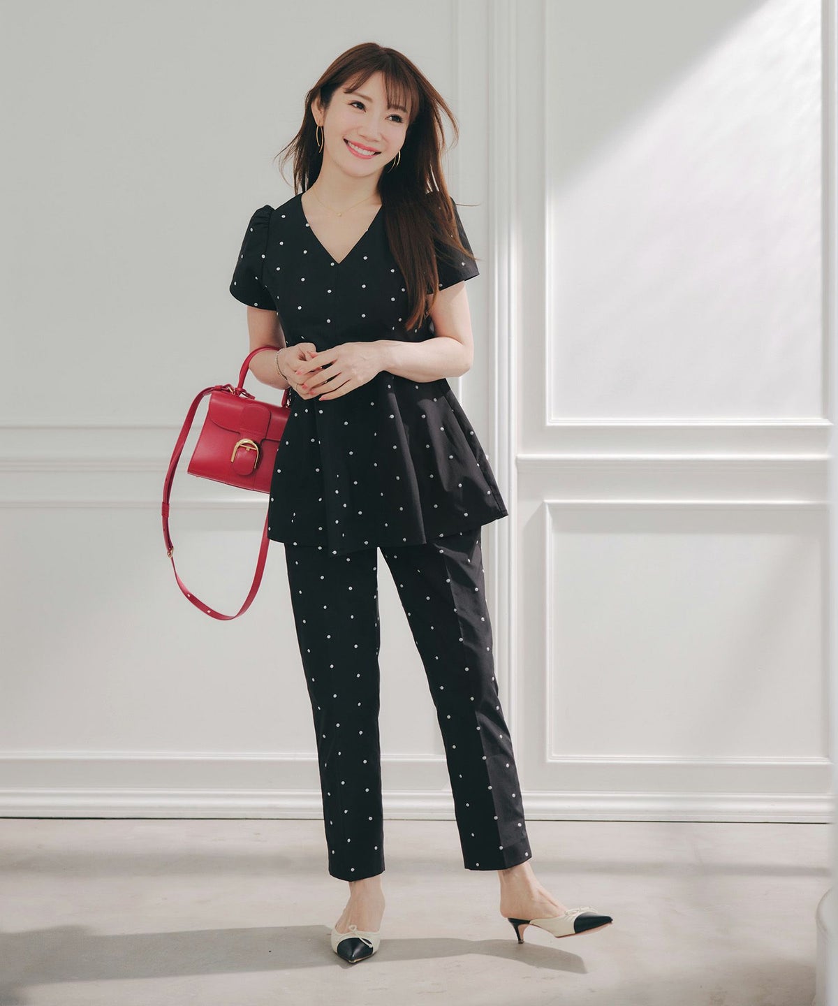 手洗い可 セットアップ対応可 水玉 かわいい 上品 きれいめ 大人カジュアル オフィス フォーマル フェミニン 体型カバー Vネック ジョイントスペース