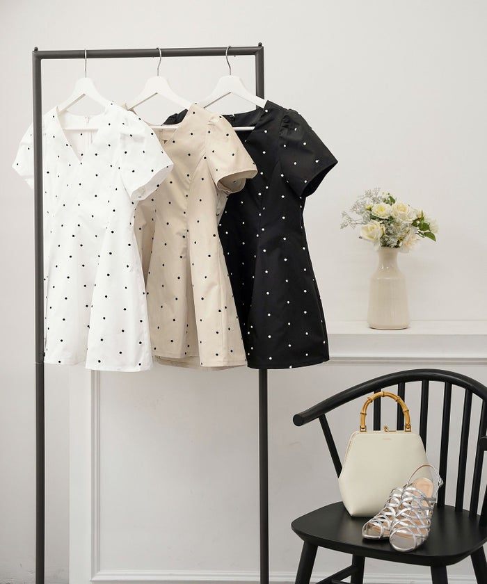 手洗い可 セットアップ対応可 水玉 かわいい 上品 きれいめ 大人カジュアル オフィス フォーマル フェミニン 体型カバー Vネック ジョイントスペース