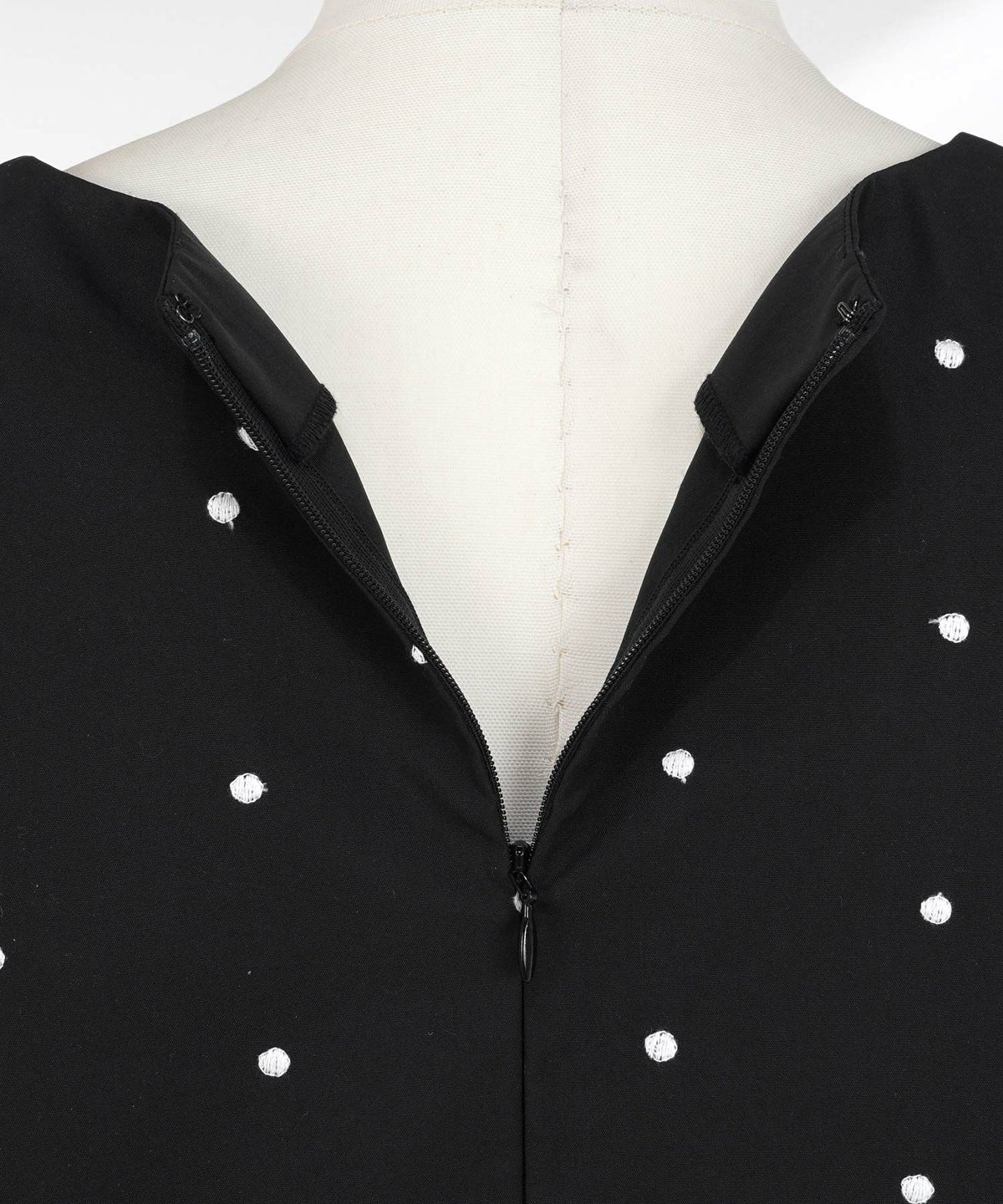 手洗い可 セットアップ対応可 水玉 かわいい 上品 きれいめ 大人カジュアル オフィス フォーマル フェミニン 体型カバー Vネック ジョイントスペース