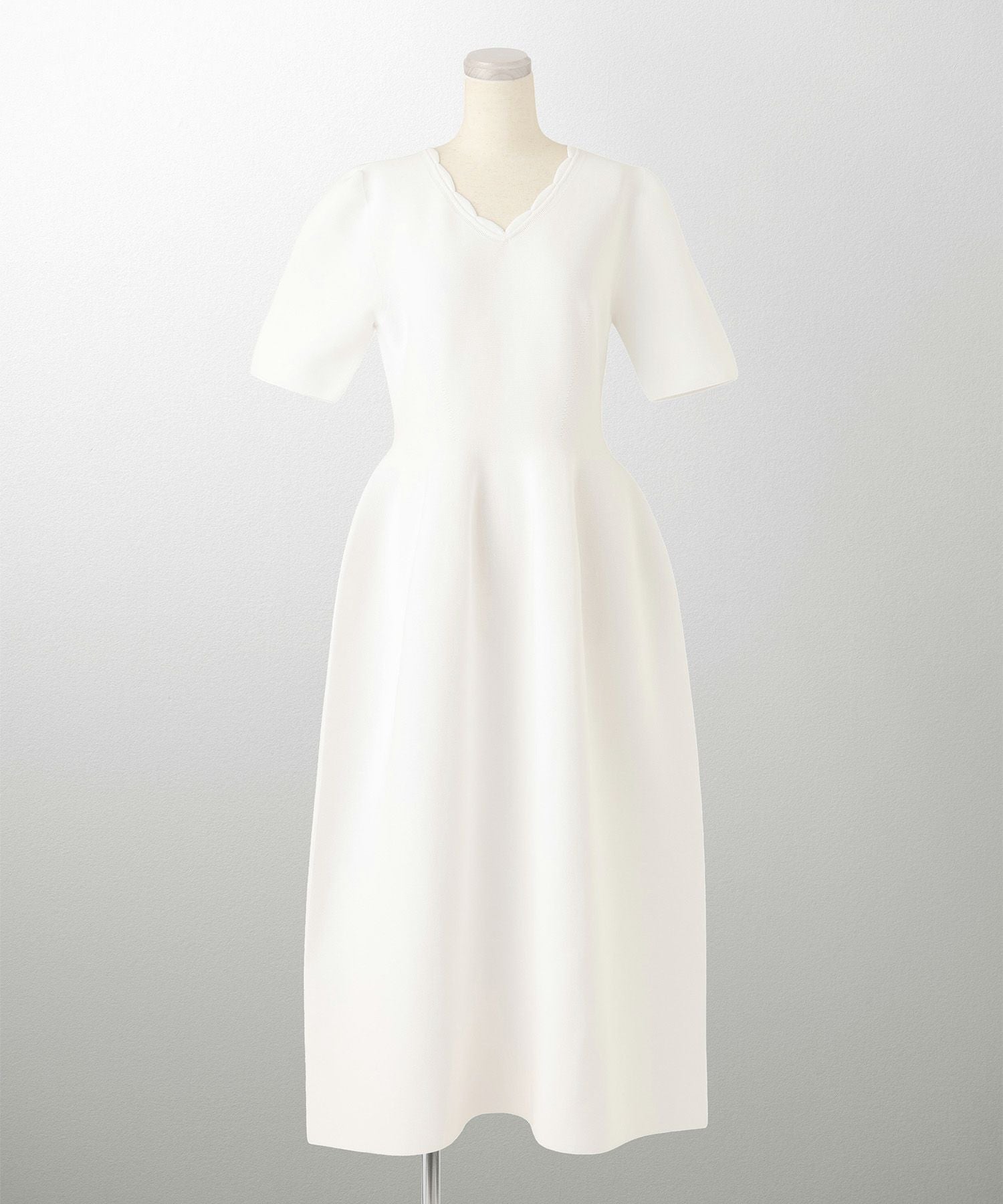 スカラップネック ホールガーメント ニット ワンピース HUIT 全3色