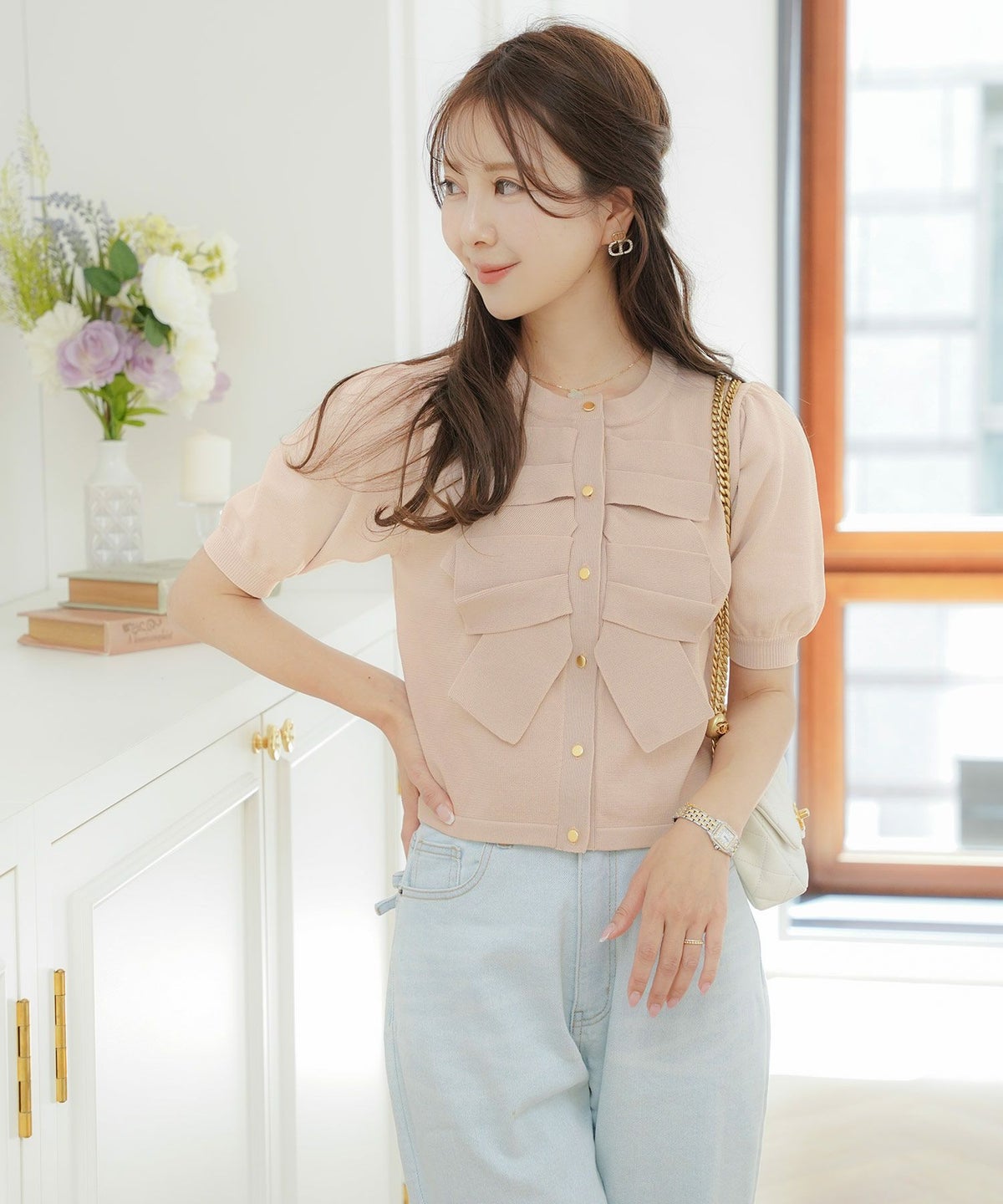 レディース/ニット/ジャケット/ショート丈/コンパクト丈/ゴールド/リボン/春/夏/秋/きれい/フェミニン/エレガント/上品