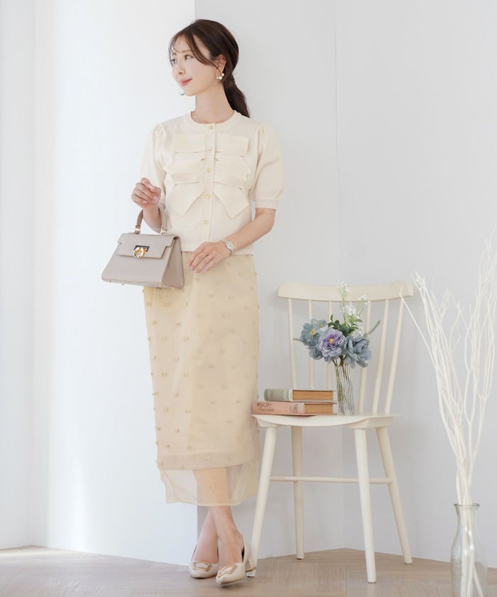 レディース/ニット/ジャケット/ショート丈/コンパクト丈/ゴールド/リボン/春/夏/秋/きれい/フェミニン/エレガント/上品