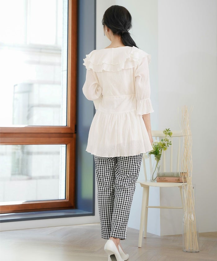 レディース/ブラウス/トップス/チュニック/ラッフルカラー/フリル/ドロスト/ドローストリング/リボン/半袖/7分袖/ゴム口/スタイルアップ/絞れる/Vネック/春/夏/秋/エレガント/フェミニン/上品/カジュアル/大人/ピンクベージュ/ラベンダー/ホワイト