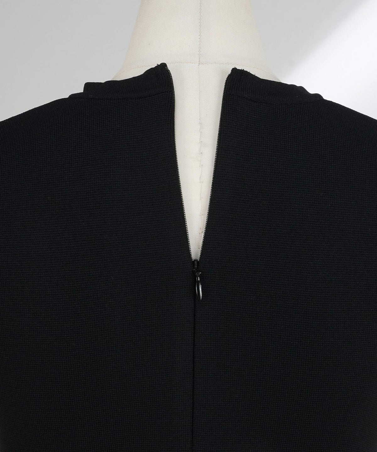 手洗い可上品きれいめボーダー柄大人可愛いオフィスカジュアルフェニミンオフィス白黒ジョイントスペース