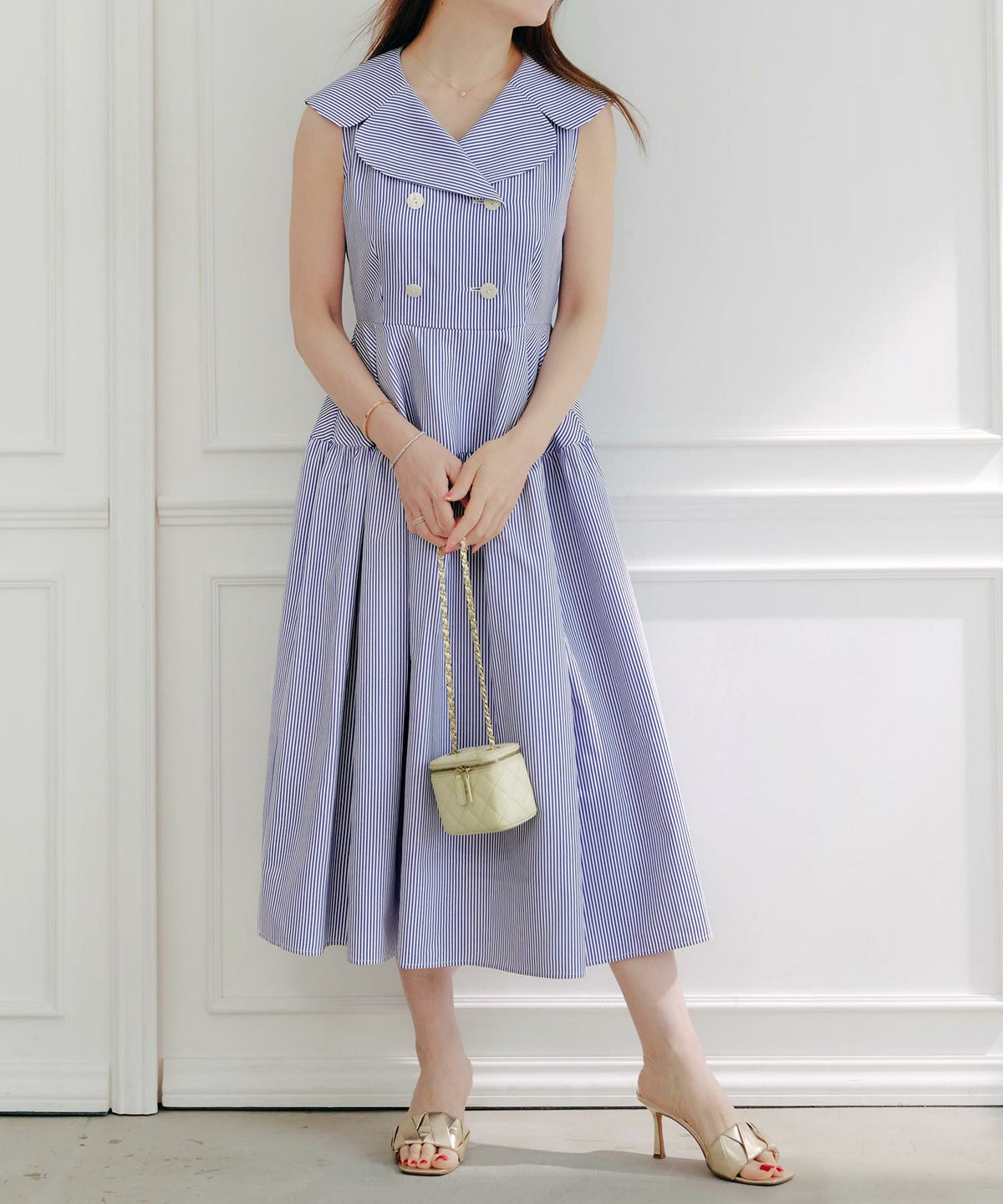 手洗い可上品きれいめ柄体型カバー大人可愛いオフィスカジュアルフェニミンオフィス白黒ジョイントスペース