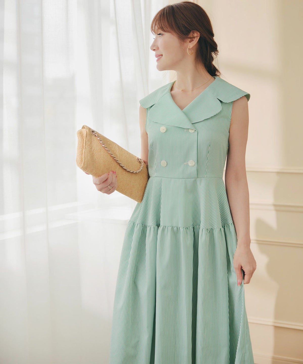 手洗い可上品きれいめ柄体型カバー大人可愛いオフィスカジュアルフェニミンオフィス白黒ジョイントスペース