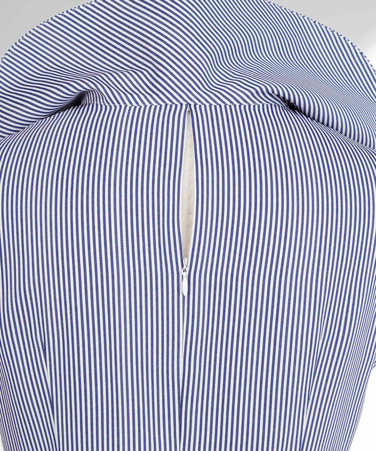 手洗い可上品きれいめ柄体型カバー大人可愛いオフィスカジュアルフェニミンオフィス白黒ジョイントスペース