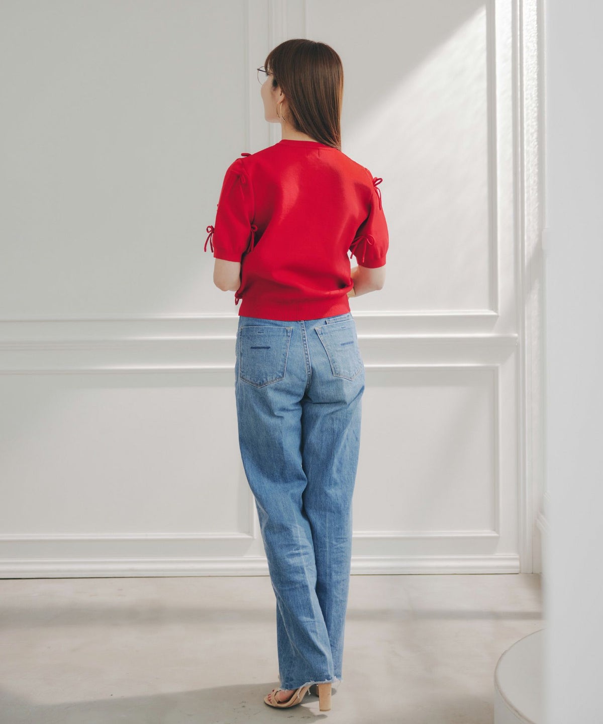 手洗い可ラウンドネック裾リブおしゃれフェミニン上品大人可愛いきれいめ大人カジュアルくるみ釦ジョイントスペース