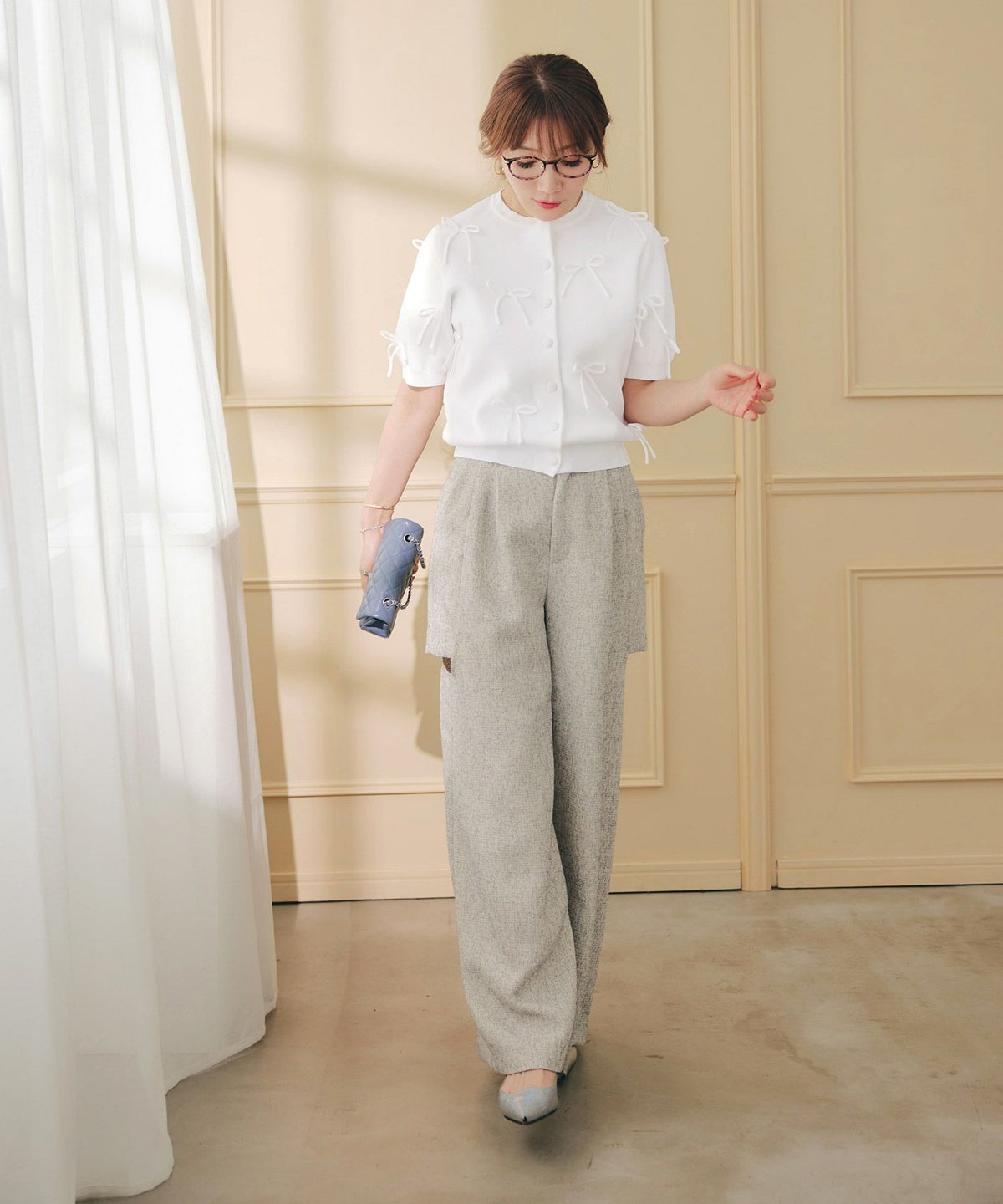 手洗い可ラウンドネック裾リブおしゃれフェミニン上品大人可愛いきれいめ大人カジュアルくるみ釦ジョイントスペース