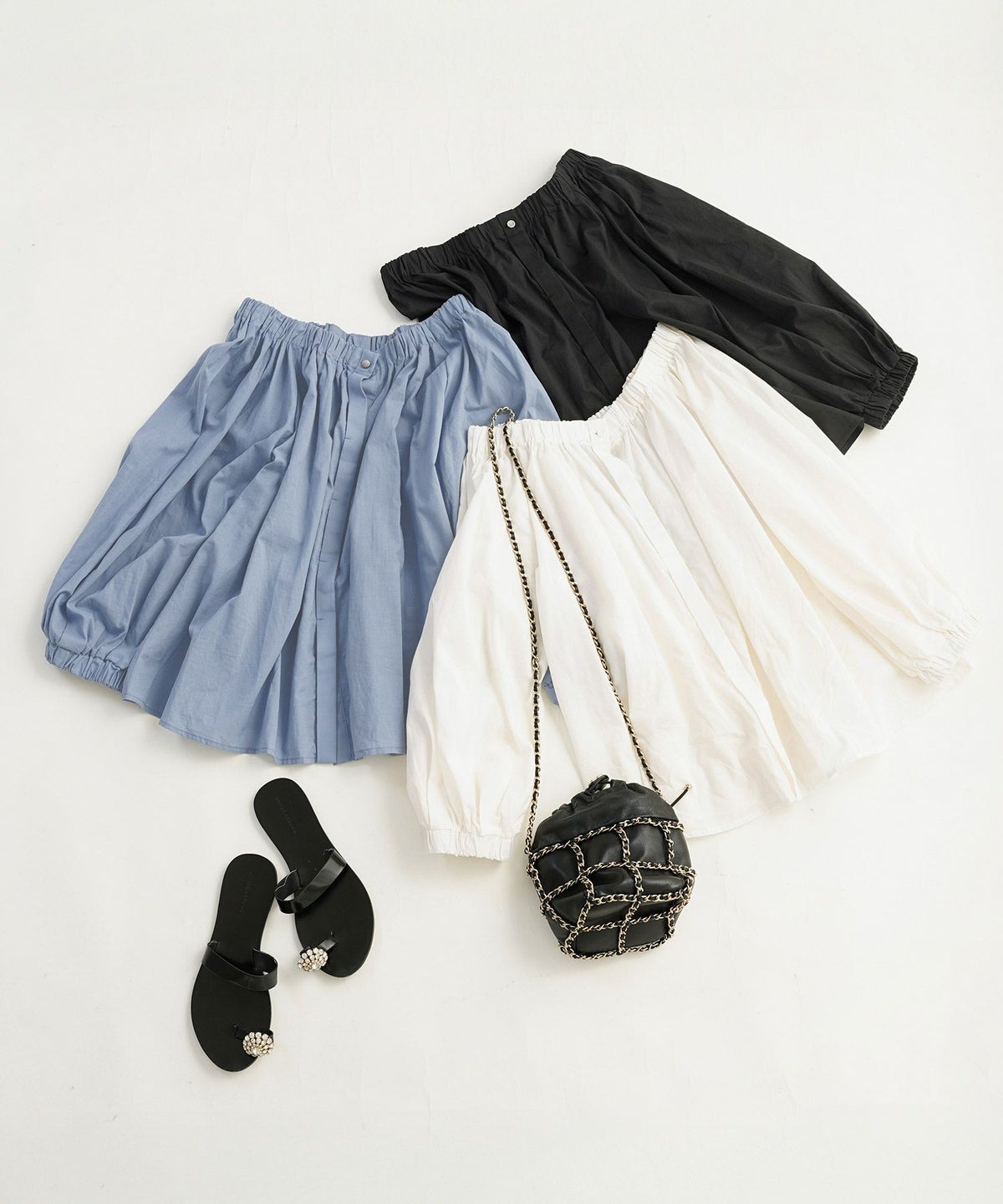 セレクト上品きれいめボリュームスリーブフリーサイズオフィスカジュアルフェミニンシンプルゆったり体型カバージョイントスペース