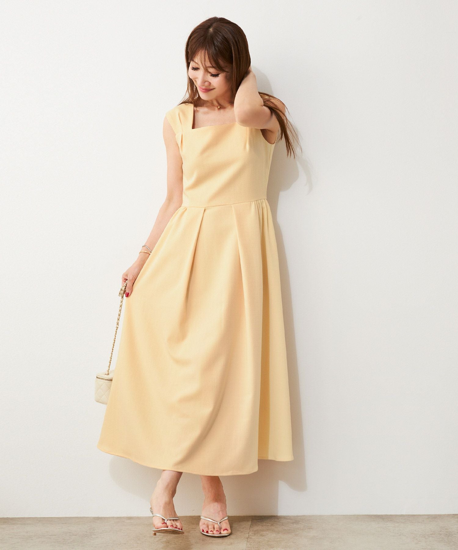 SUMMER-SALE スクエアネック ショルダー タック ワンピース Liala×PG