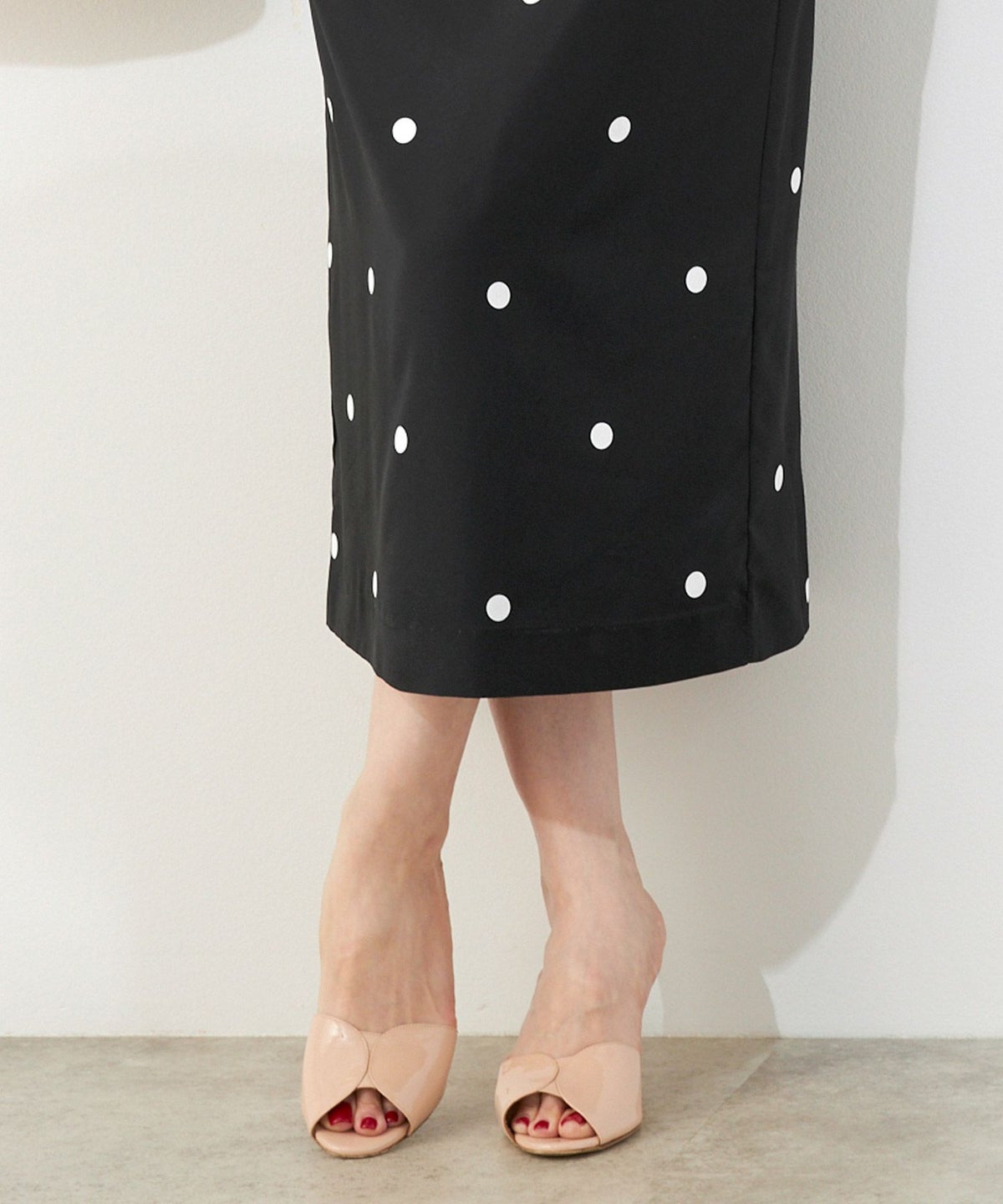 手洗い可Vネックタイトオケージョンセレモニーおしゃれフェミニン上品大人可愛いきれいめ半袖夏柄ジョイントスペース