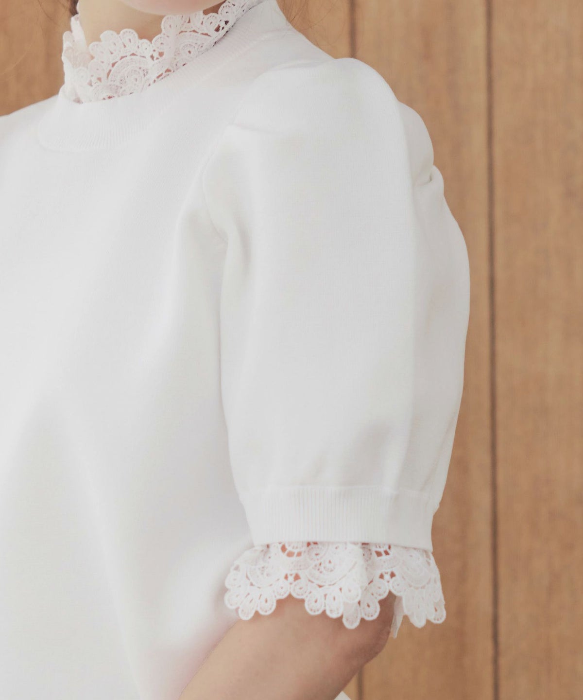 手洗い可ラウンドネック裾リブおしゃれフェミニンオフィス上品大人可愛いきれいめ大人カジュアルジョイントスペース