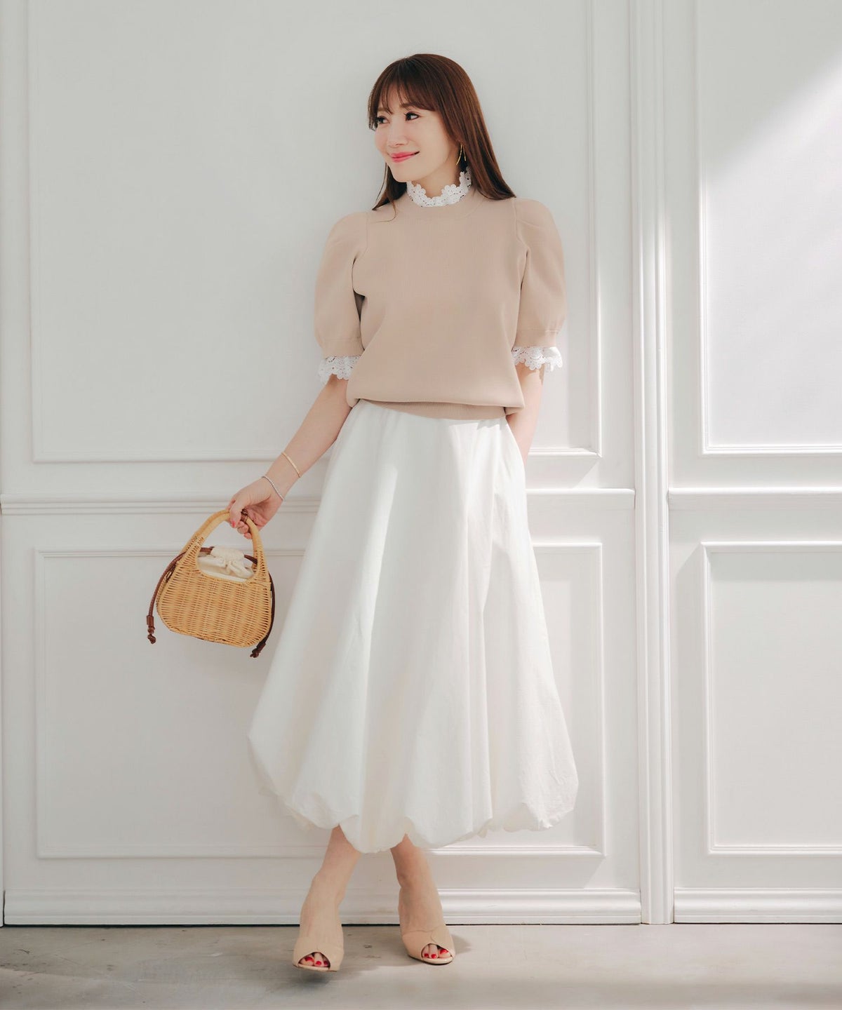 手洗い可ラウンドネック裾リブおしゃれフェミニンオフィス上品大人可愛いきれいめ大人カジュアルジョイントスペース