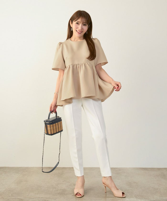 手洗い可かわいい上品きれいめ大人カジュアルオフィスフェミニン体型カバーシンプルラウンドネックジョイントスペース