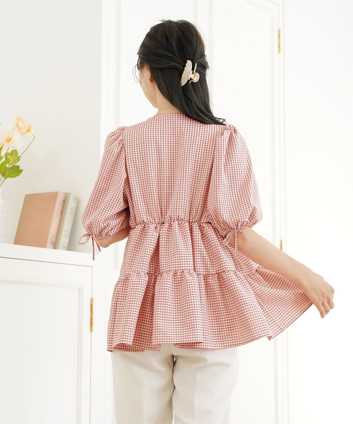 レディース/トップス/ブラウス/ギャザー/ペプラム/ボリューム/フレア/半袖/パフスリーブ/袖口ゴム/ウエストゴム/ギンガムチェック/柄/ホワイト/ピンク/ブラック/イージーケア/春/夏/秋