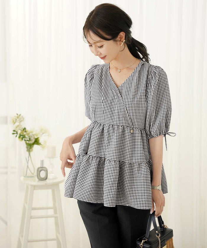 レディース/トップス/ブラウス/ギャザー/ペプラム/ボリューム/フレア/半袖/パフスリーブ/袖口ゴム/ウエストゴム/ギンガムチェック/柄/ホワイト/ピンク/ブラック/イージーケア/春/夏/秋
