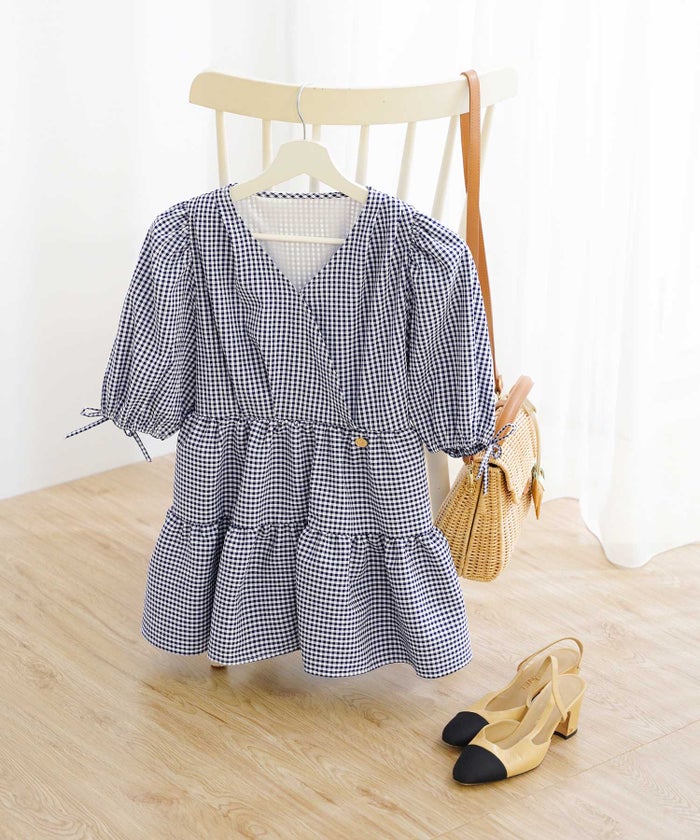 レディース/トップス/ブラウス/ギャザー/ペプラム/ボリューム/フレア/半袖/パフスリーブ/袖口ゴム/ウエストゴム/ギンガムチェック/柄/ホワイト/ピンク/ブラック/イージーケア/春/夏/秋