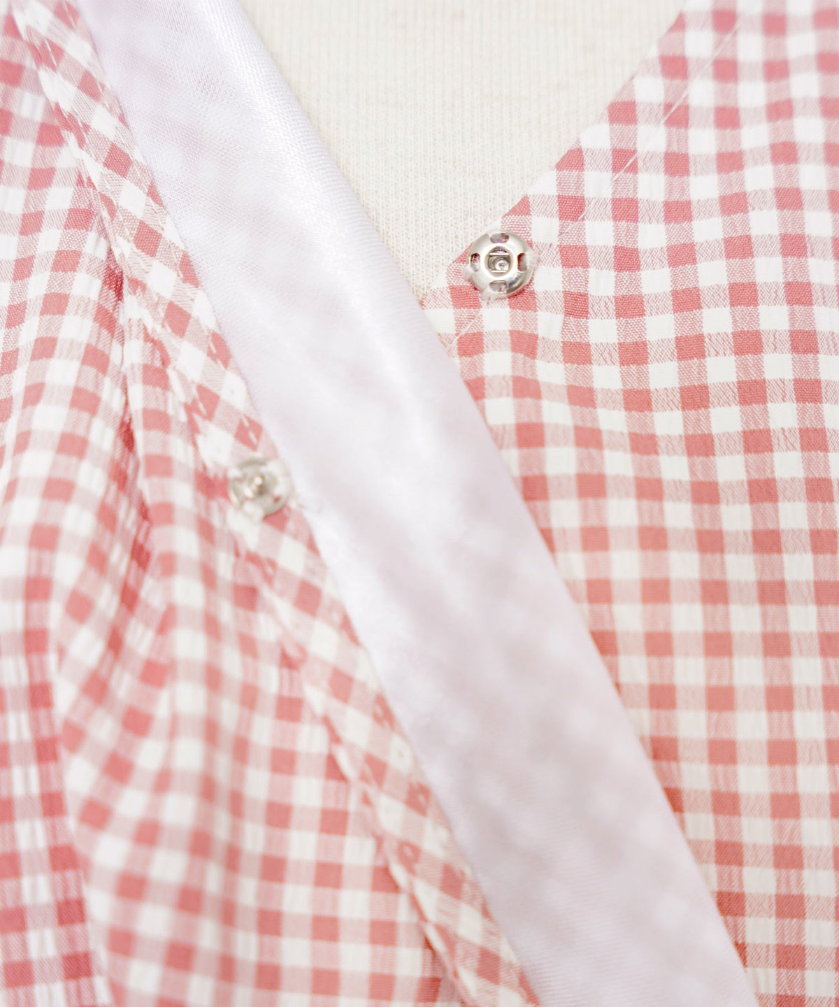 レディース/トップス/ブラウス/ギャザー/ペプラム/ボリューム/フレア/半袖/パフスリーブ/袖口ゴム/ウエストゴム/ギンガムチェック/柄/ホワイト/ピンク/ブラック/イージーケア/春/夏/秋