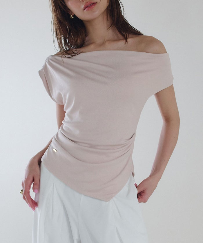 アシンメトリー オフショル プルオーバー KINO THE KEI