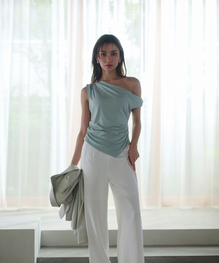 アシンメトリー オフショル プルオーバー KINO THE KEI