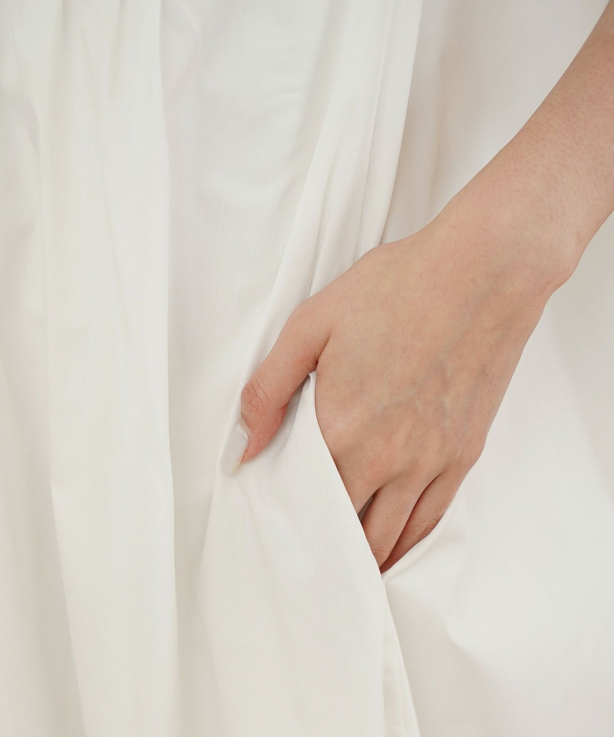 セレクトレディースワンピースロング春夏秋半袖袖なしシャツ素材かわいい洗える白黒ジョイントスペース