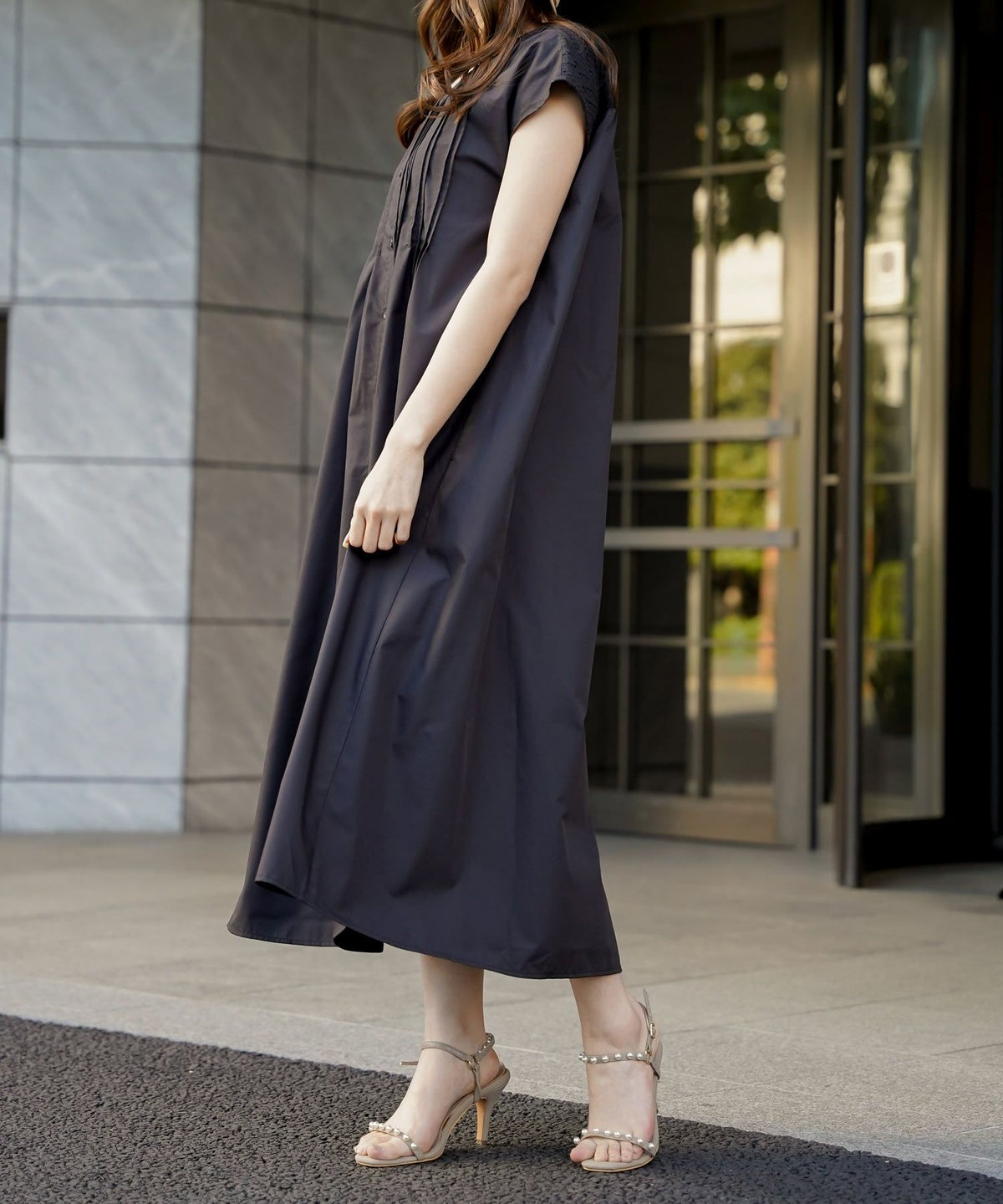 セレクトレディースワンピースロング春夏秋半袖袖なしシャツ素材かわいい洗える白黒ジョイントスペース