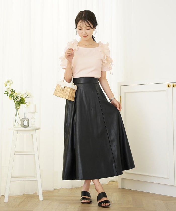 レディース/カットソー/トップス/フリル/プリーツ/パーツ/袖/映え/半袖/リボン/クルーネック/リブカットソー/ボーダー/無地/アイボリー/ピンク/ブラック/春/夏/秋/晩夏/伸縮/フェミニン/エレガント/上品/カワイイ/おしゃれ