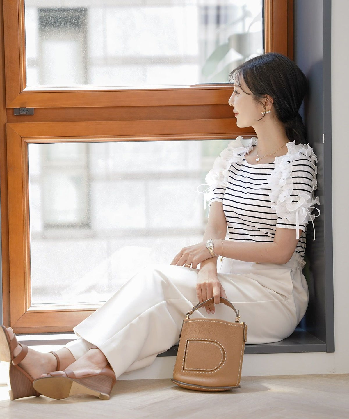 レディース/カットソー/トップス/フリル/プリーツ/パーツ/袖/映え/半袖/リボン/クルーネック/リブカットソー/ボーダー/無地/アイボリー/ピンク/ブラック/春/夏/秋/晩夏/伸縮/フェミニン/エレガント/上品/カワイイ/おしゃれ