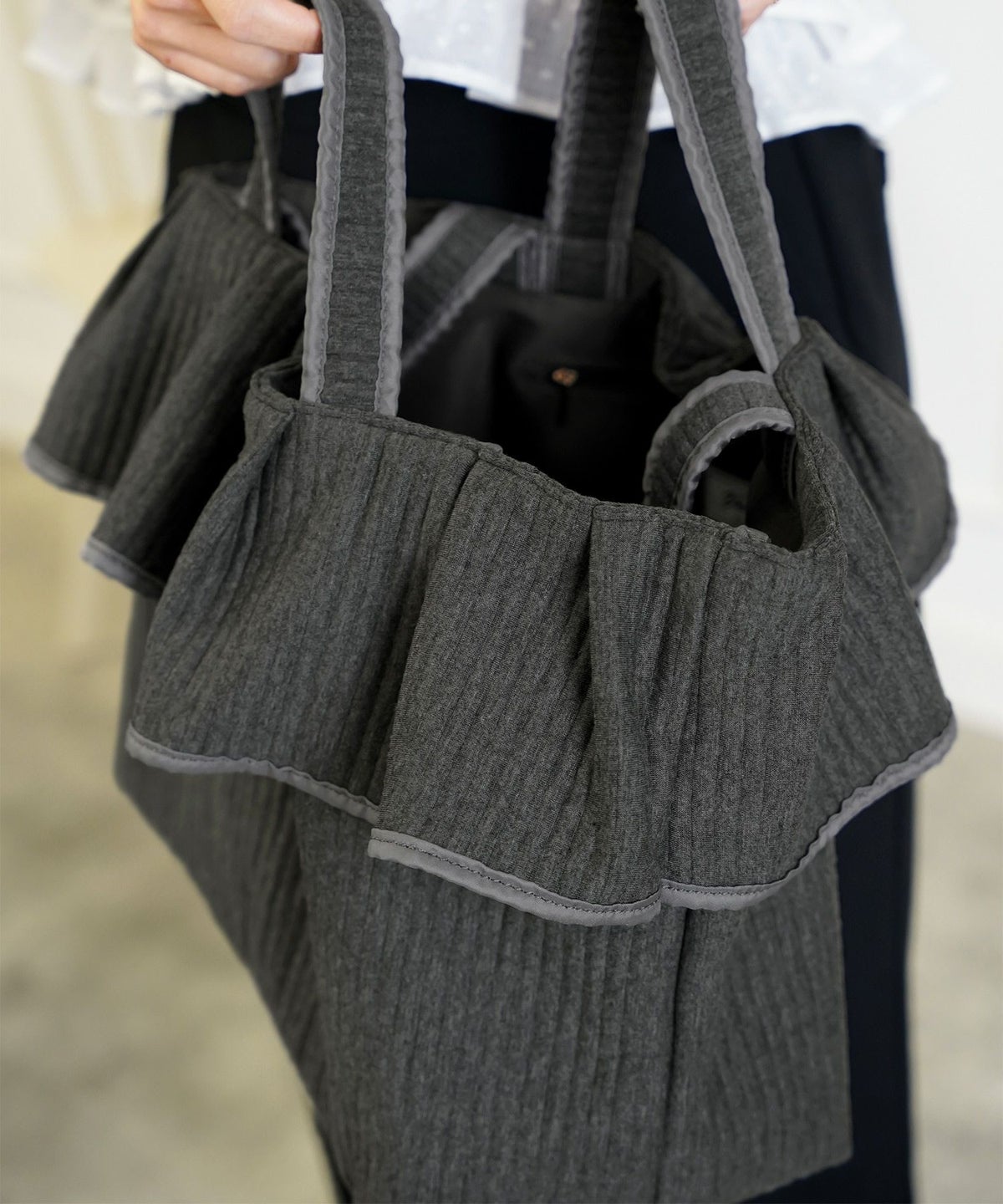 新色 バッグ グッズ トートバッグ 大容量 フリル フェミニン ナチュラル