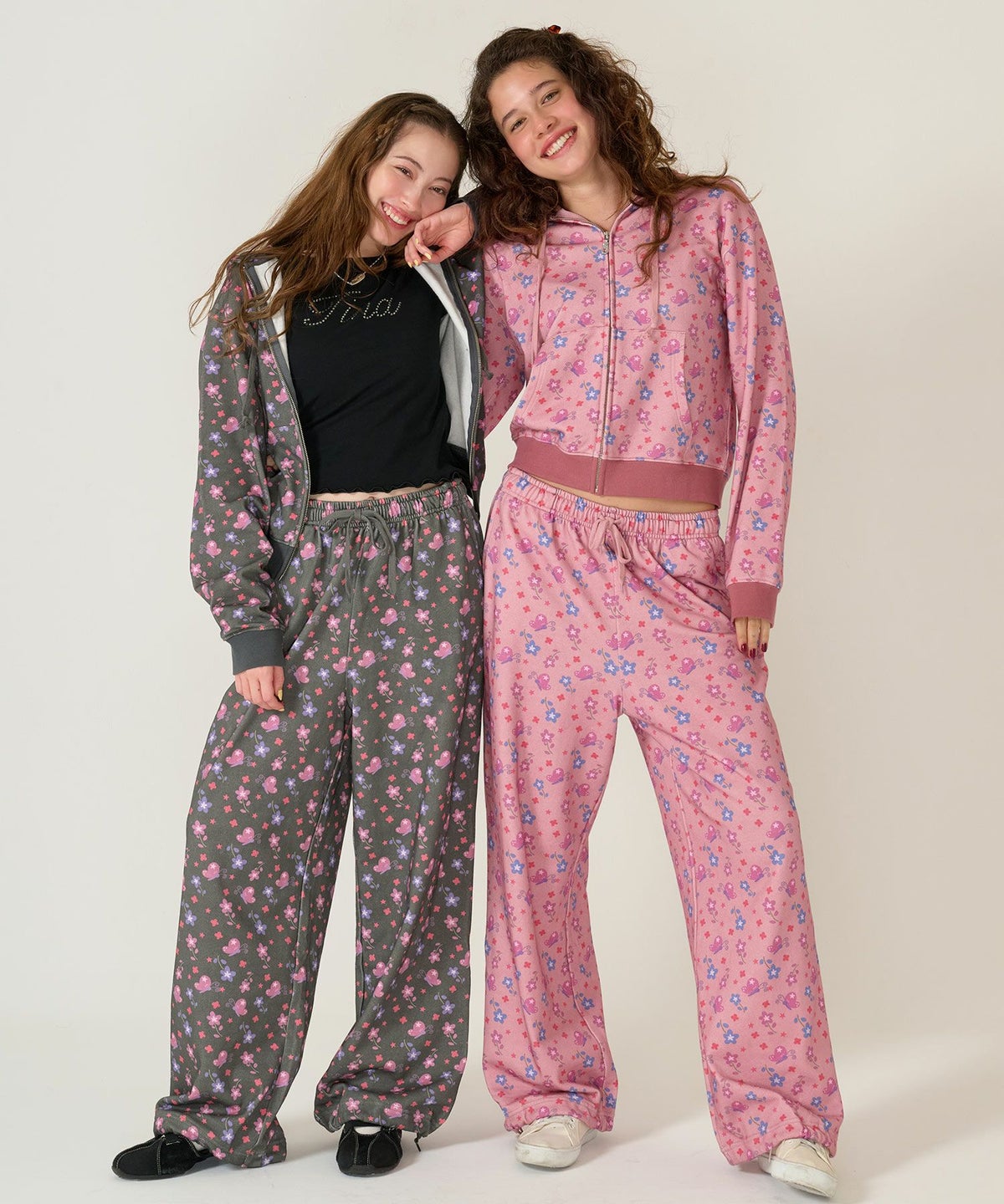 フーディ/花柄/パーカー/ピンク/ブラック