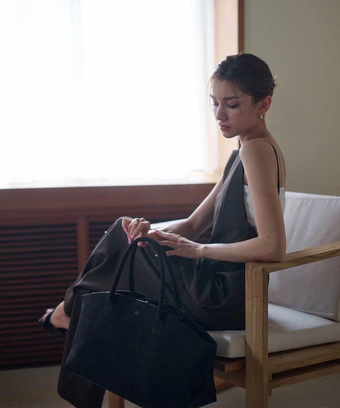 スウェード オリジナル エンボス ラージ バッグ KINO THE KEI