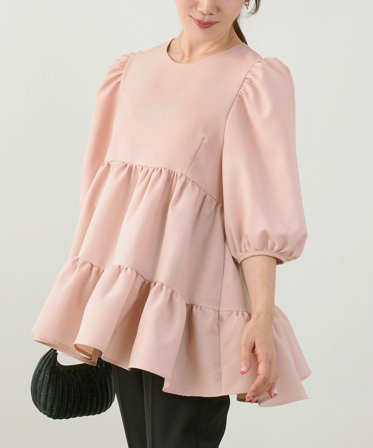 手洗い可上品きれいめパフ袖大人カジュアルオフィスフォーマルフェミニン体型カバージョイントスペース
