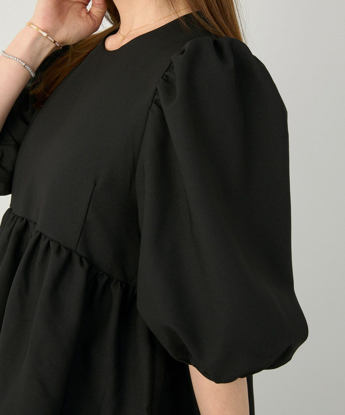 手洗い可上品きれいめパフ袖大人カジュアルオフィスフォーマルフェミニン体型カバージョイントスペース