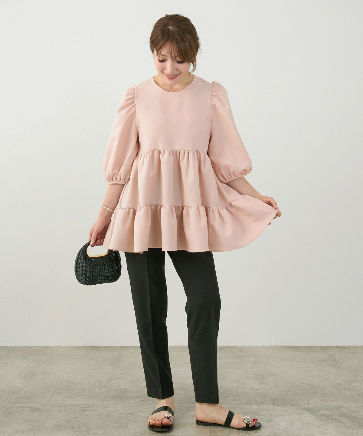 手洗い可上品きれいめパフ袖大人カジュアルオフィスフォーマルフェミニン体型カバージョイントスペース