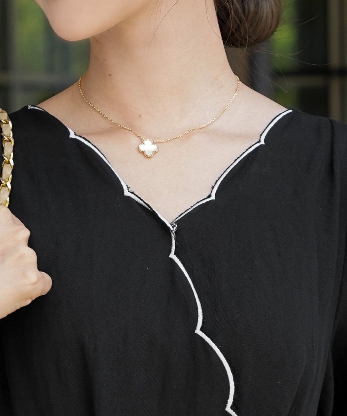 レディース/ワンピース/スカラップ/ミモレ/刺繍/袖口ゴム/半袖/5分袖/パフスリーブ/ハイウエスト/リボン/ウエストリボン/ピンク/ラベンダー/ミント/ブラック/上品/フェミニン/エレガント/きれい/ナチュラル/旅行/おでかけ