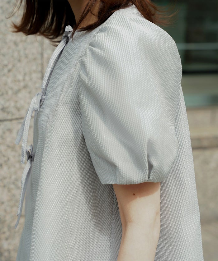 レディース トップス  ブラウス リボン ジャガード 半袖 きれいめ 上品 洗える ホワイト サックス ブラック M