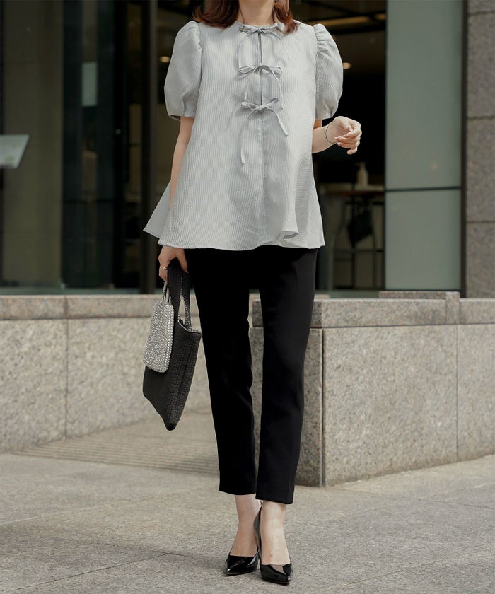 レディース トップス  ブラウス リボン ジャガード 半袖 きれいめ 上品 洗える ホワイト サックス ブラック M